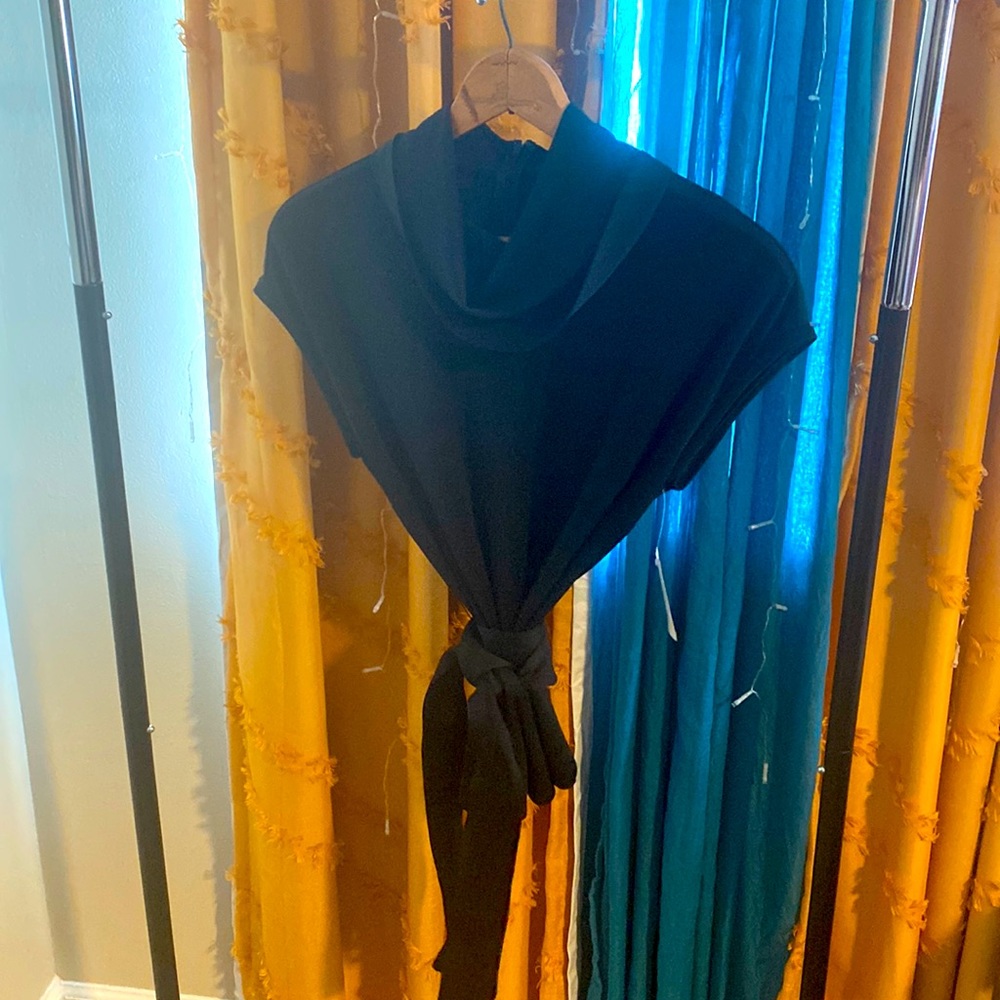Still tagged!!! Never worn! Black, short sleeve blouse, size large